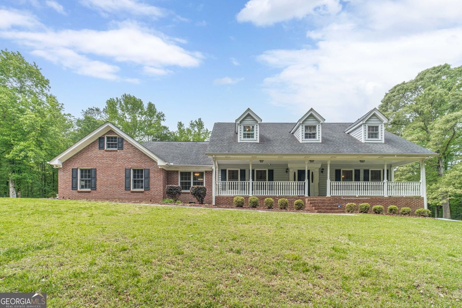 2291 Rabbit Farm Circle Loganville - Photo 1