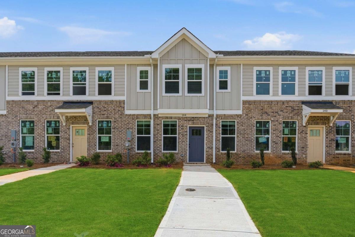 160 Flier Drive Mcdonough - Photo 1