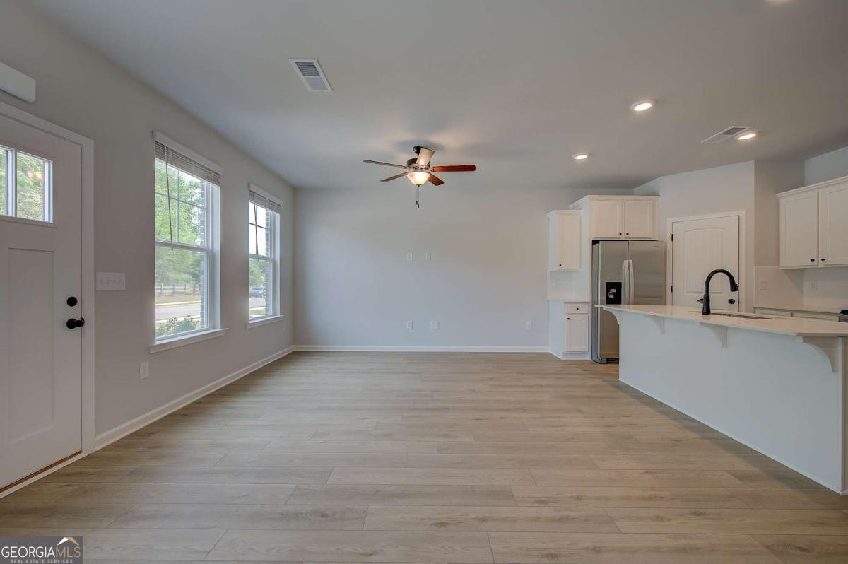 160 Flier Drive Mcdonough - Photo 6
