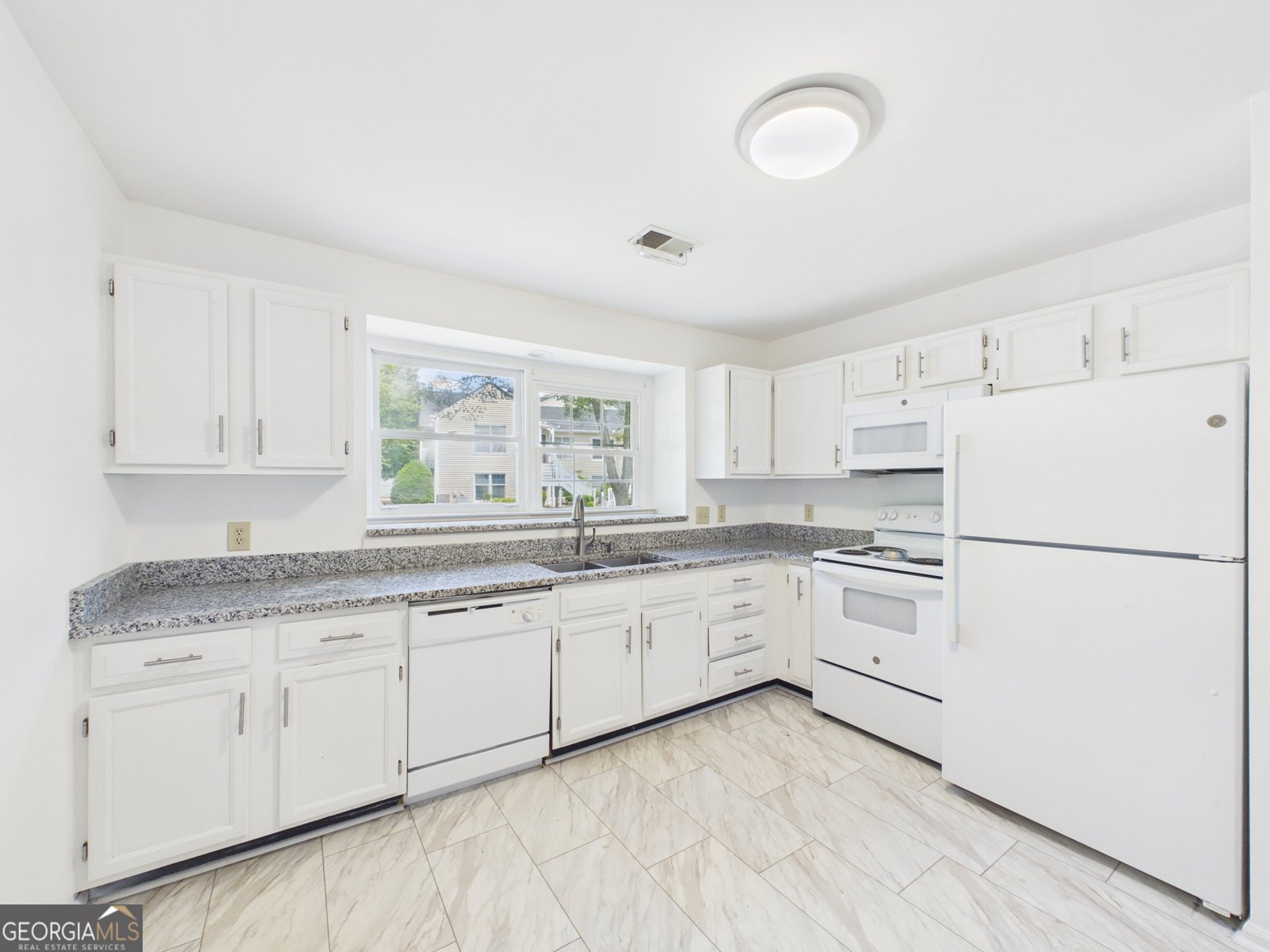 1111 Cannongate Crossing SW Marietta - Photo 16
