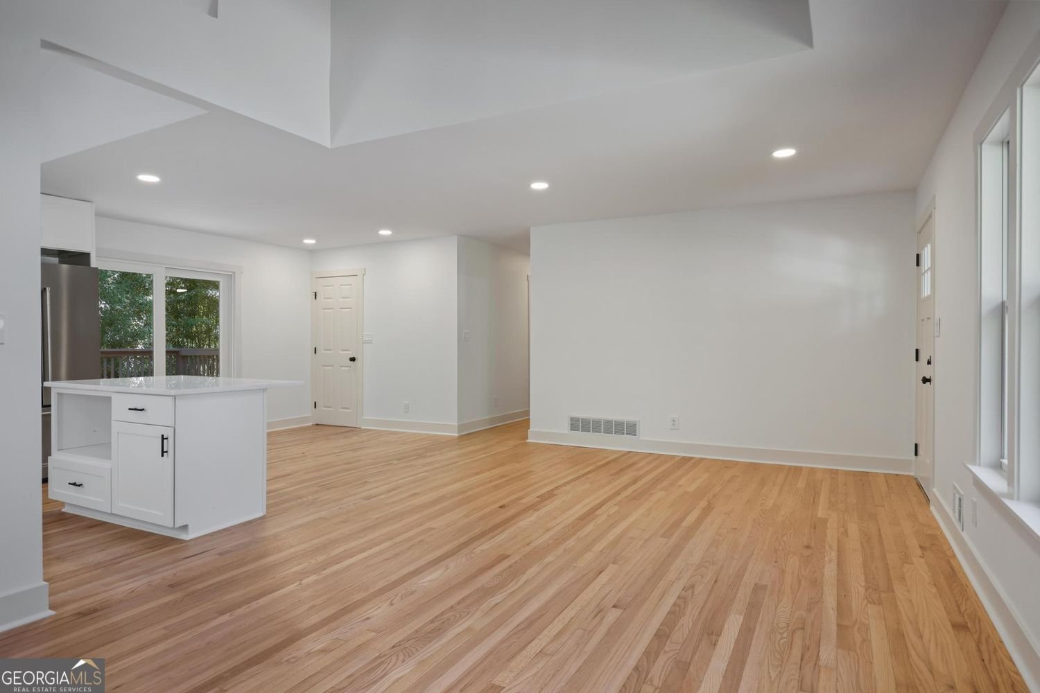 110 Bonnie Lane Sandy Springs - Photo 13