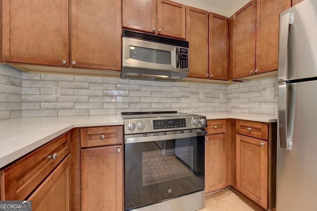 1250 Parkwood Circle Atlanta - Photo 13