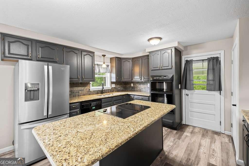 1243 Sycamore Street Young Harris - Photo 10