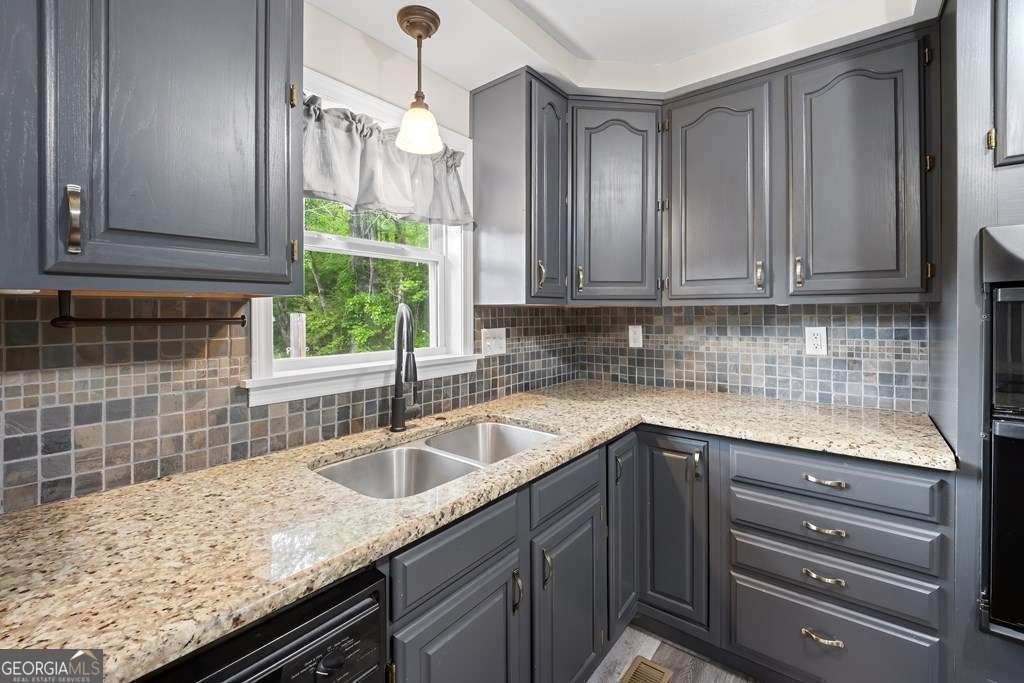 1243 Sycamore Street Young Harris - Photo 11