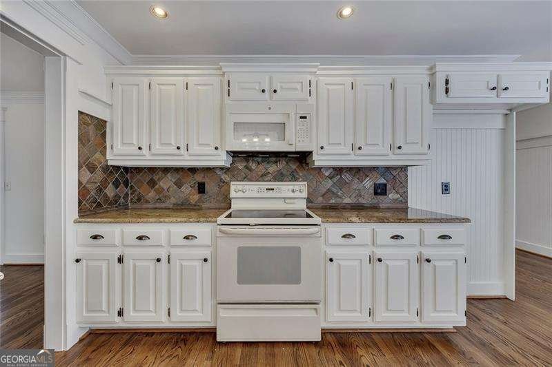 1670 Huntington Drive Marietta - Photo 11