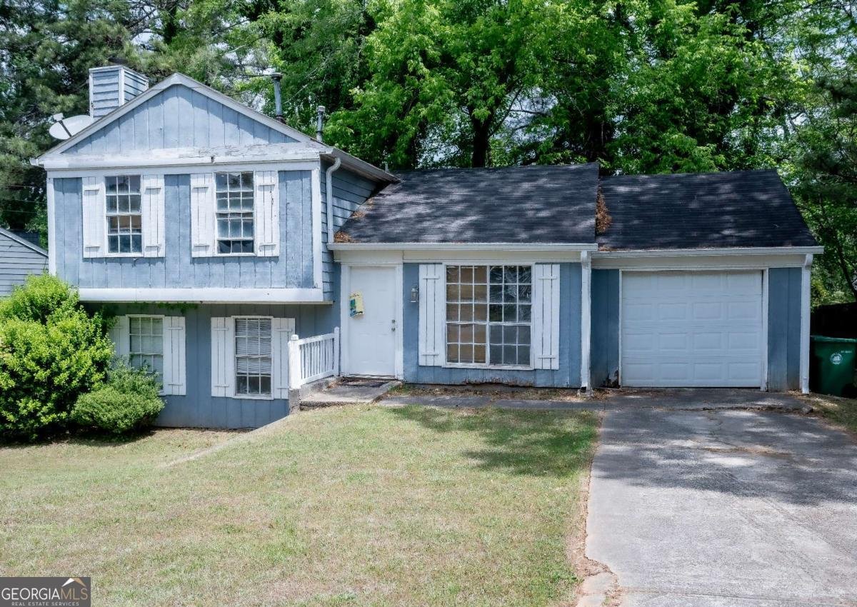 4584 Garden Hills Drive Stone Mountain - Photo 1
