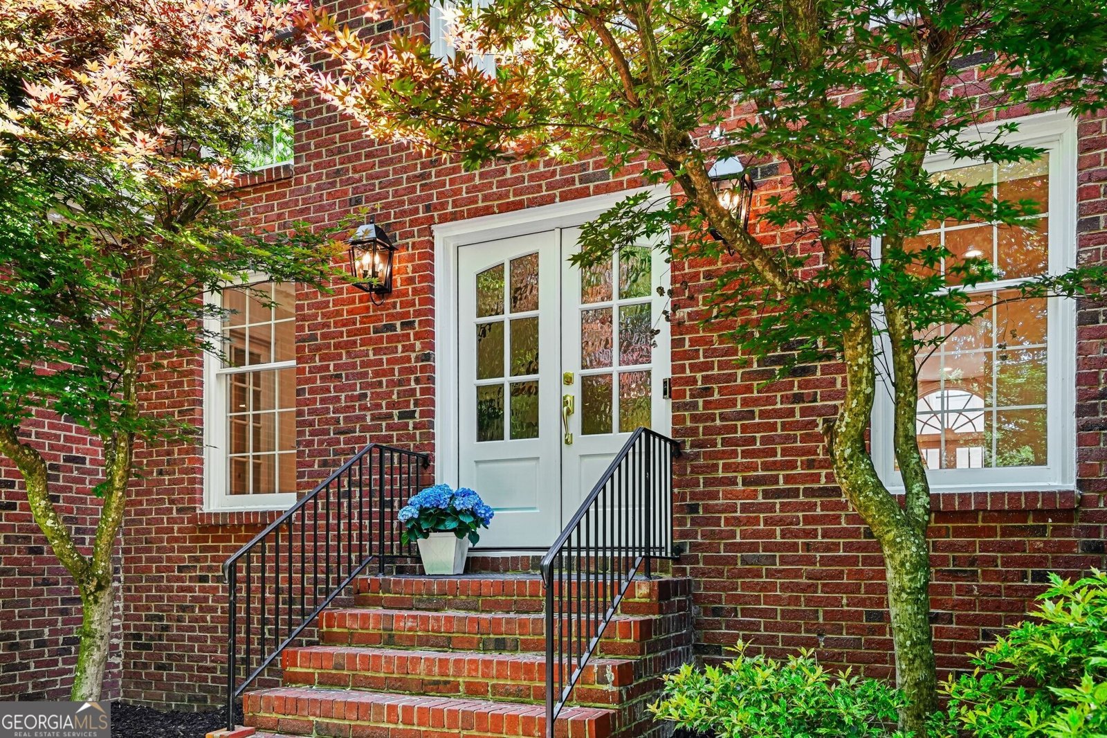 895 Waddington Court Sandy Springs - Photo 10
