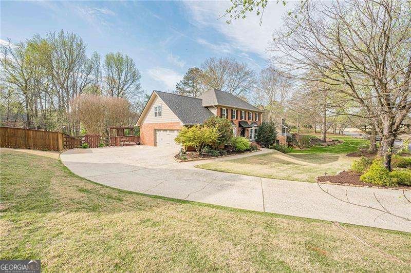 220 Saddle Lake Drive Roswell - Photo 6