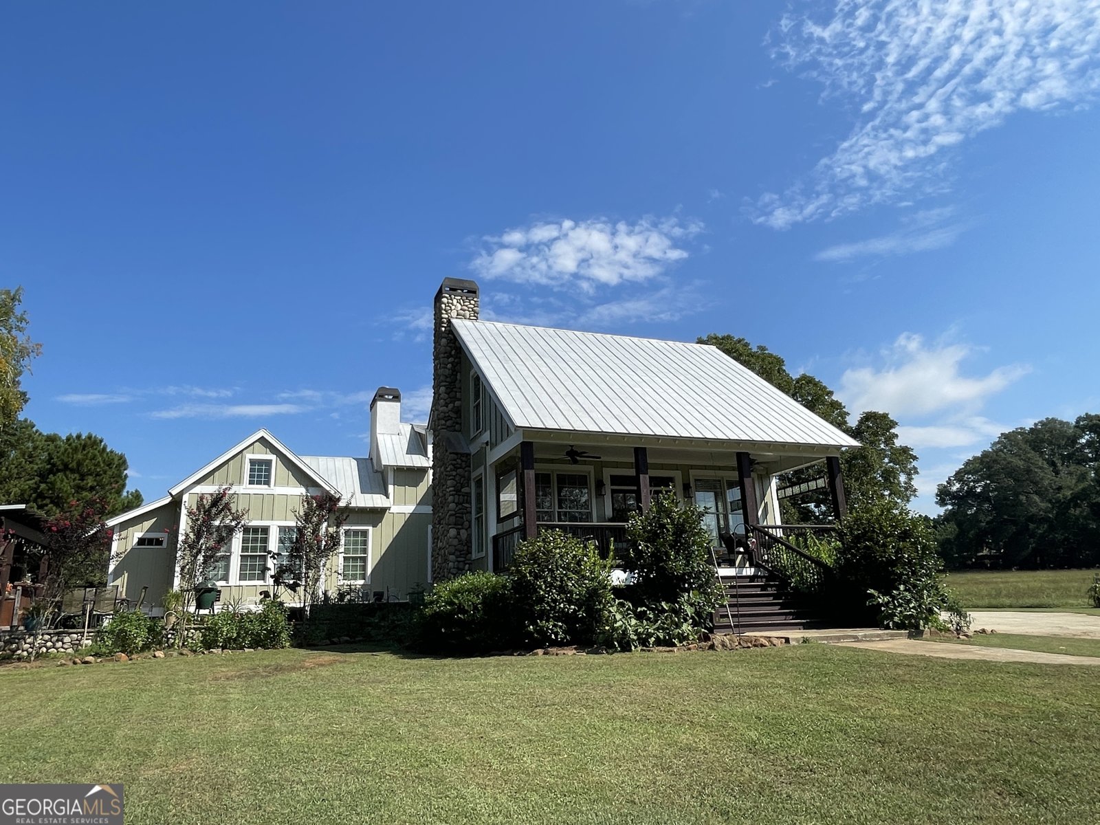 156 Lake Oglethorpe Drive Arnoldsville - Photo 1