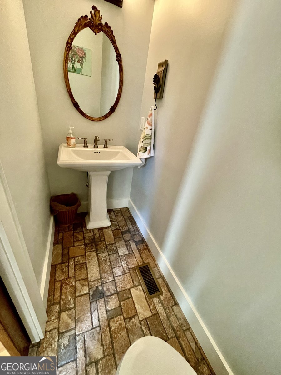 156 Lake Oglethorpe Drive Arnoldsville - Photo 21