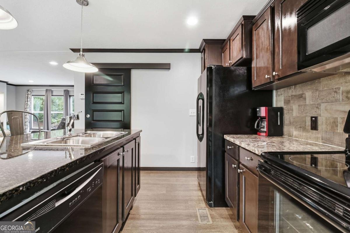 8635 Old Keith Bridge Road Gainesville - Photo 11