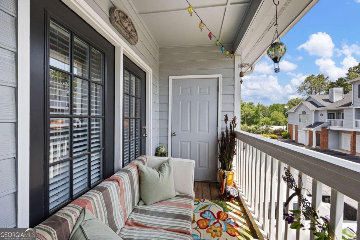 1014 Vinings Forest Lane Smyrna - Photo 10