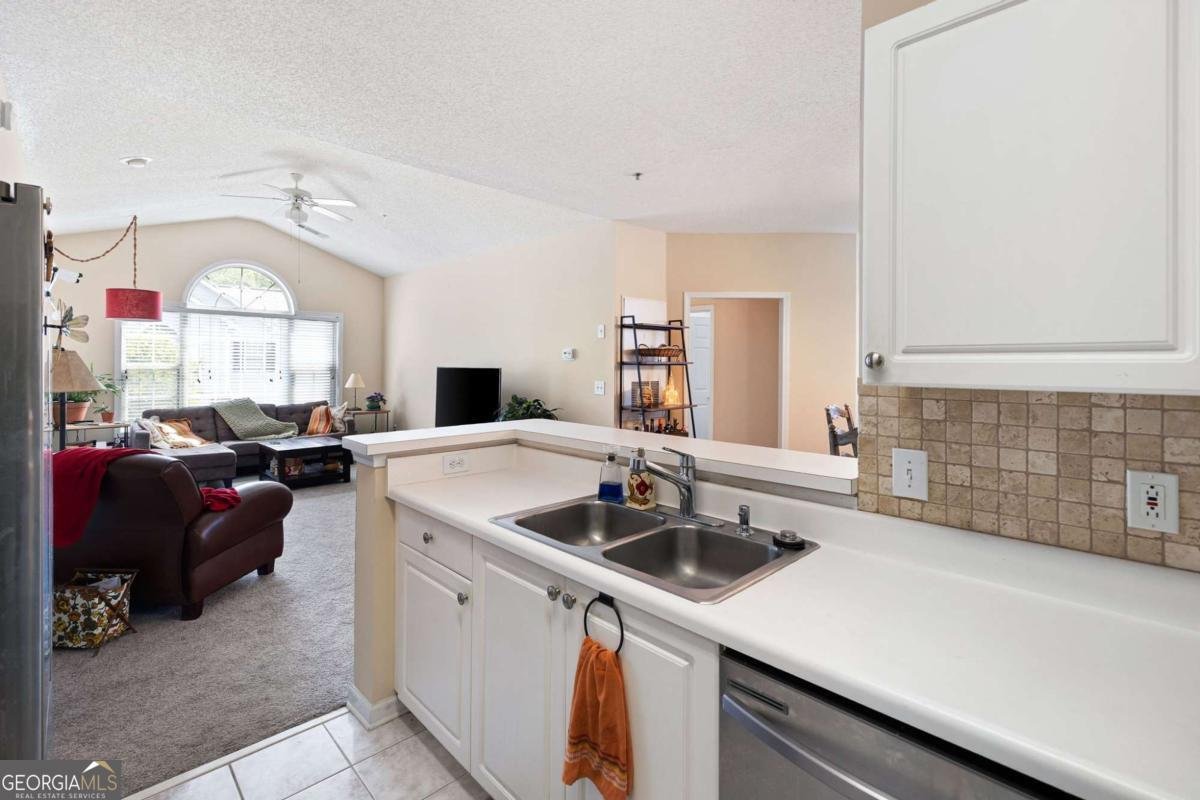 1014 Vinings Forest Lane Smyrna - Photo 19