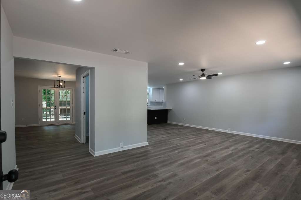 2568 Highland Drive Conyers - Photo 7