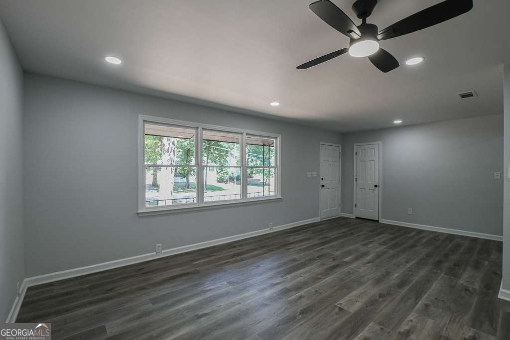 2568 Highland Drive Conyers - Photo 9