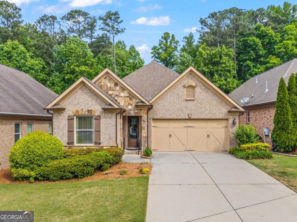 4446 Magnolia Club Circle Sugar Hill - Photo 1