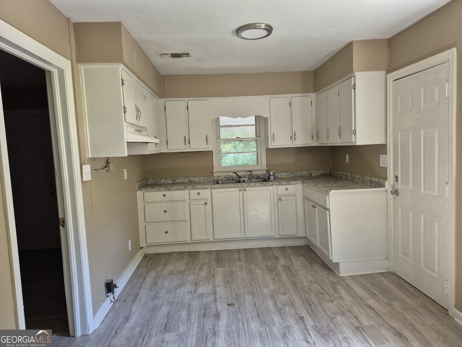4 Lambert Drive Columbus - Photo 8