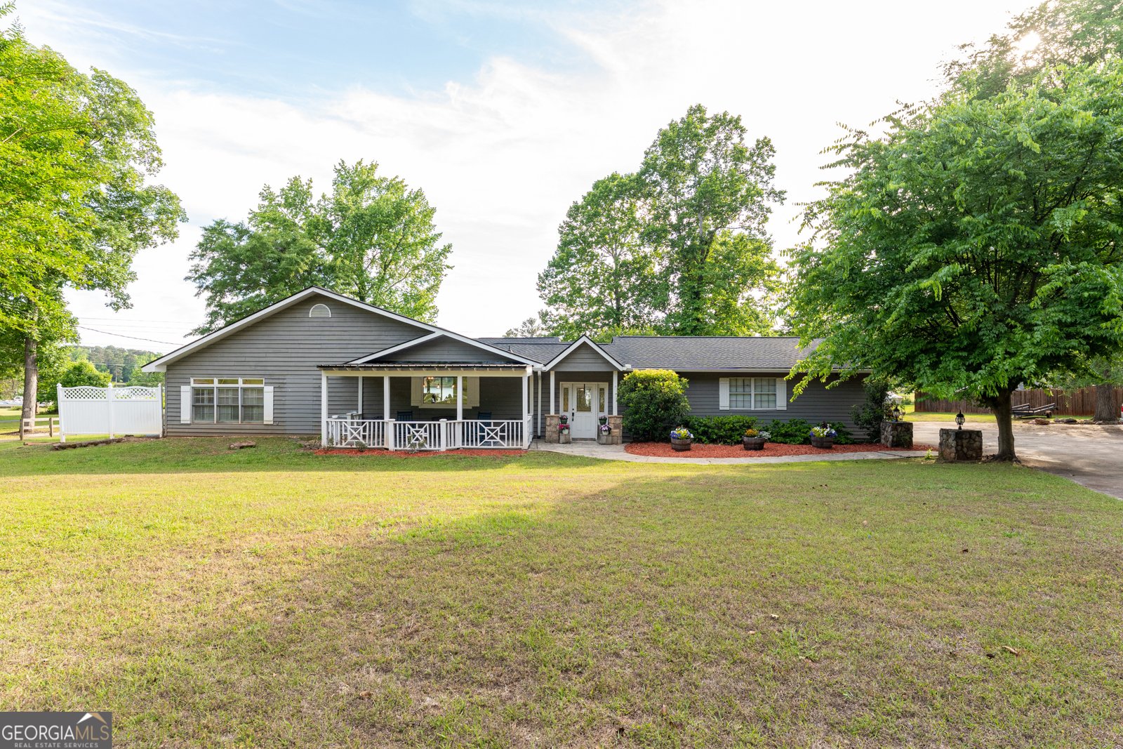 142 Spurgeon Drive SE Eatonton - Photo 1