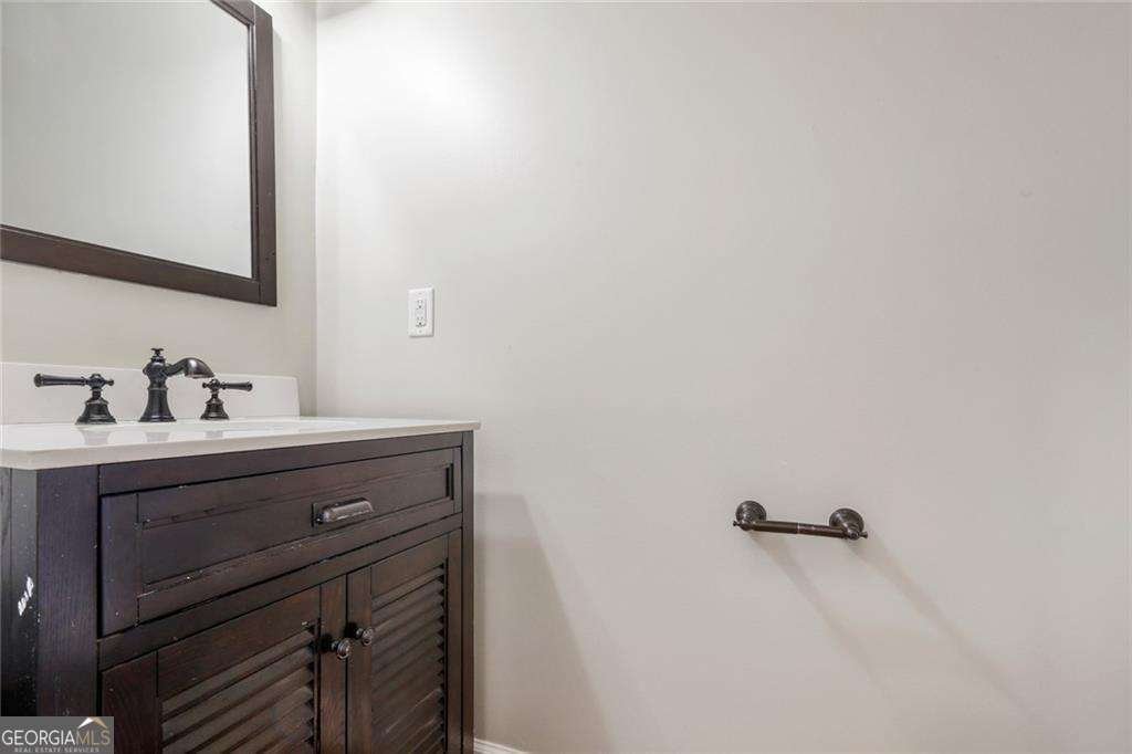 4905 Weathervane Drive Alpharetta - Photo 1