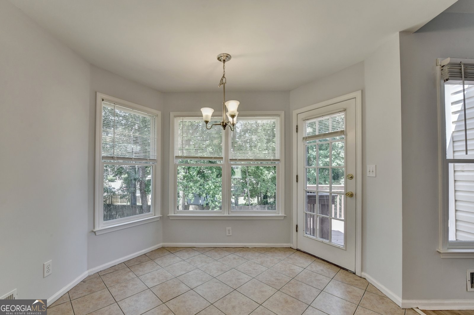 330 Thornberry Court Lawrenceville - Photo 11