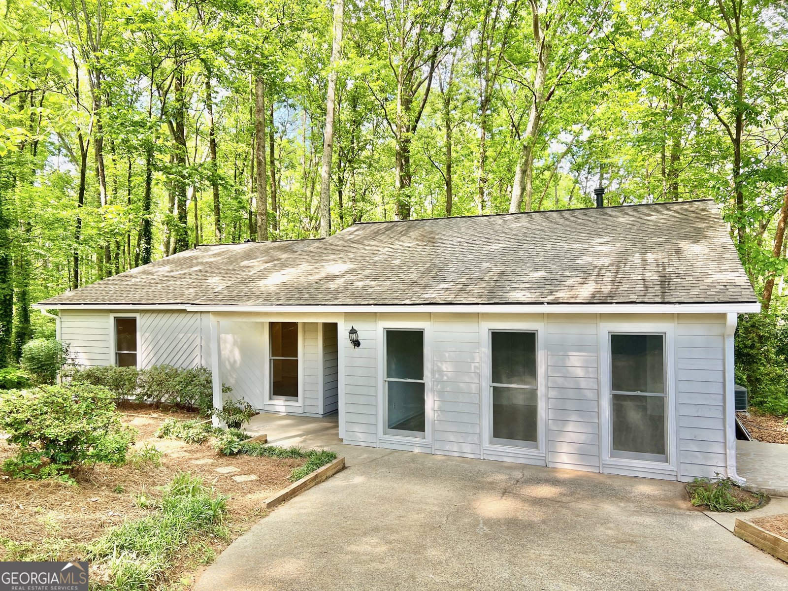 1523 Seafoam Court Marietta - Photo 1