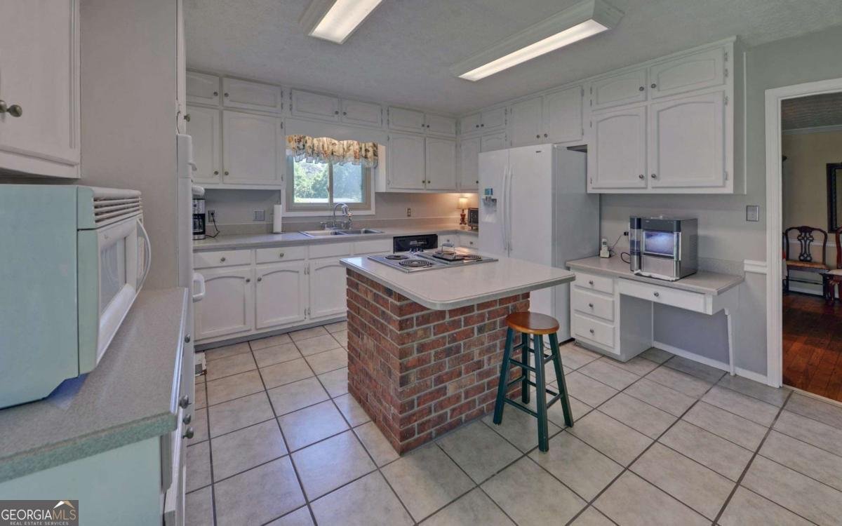 3341 Edgewood Circle Gainesville - Photo 13