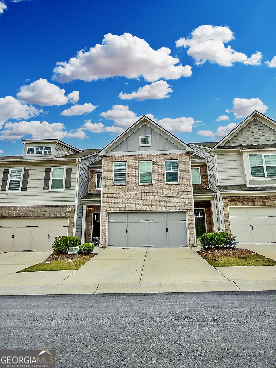 7622 Avalon Boulevard Fairburn - Photo 1