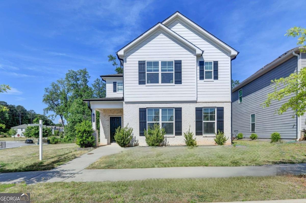 292 Grey Falcon Avenue Braselton - Photo 1