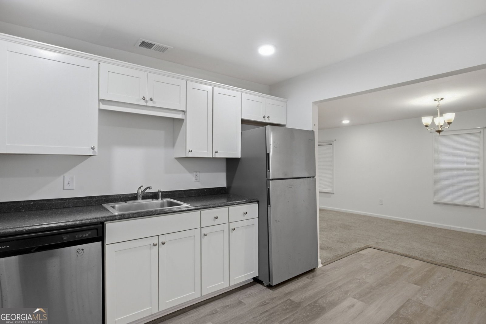 716 48th Street Savannah - Photo 6