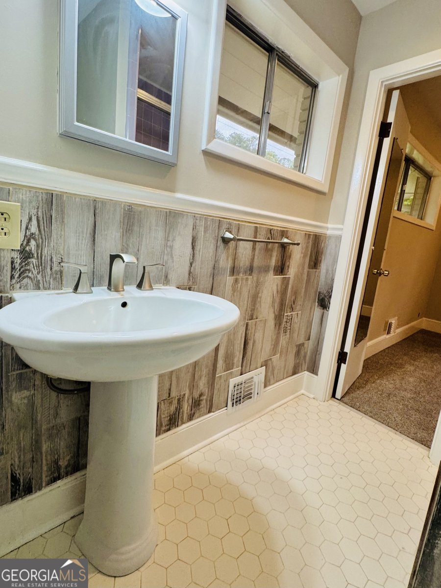 3785 Village Drive Atlanta - Photo 26