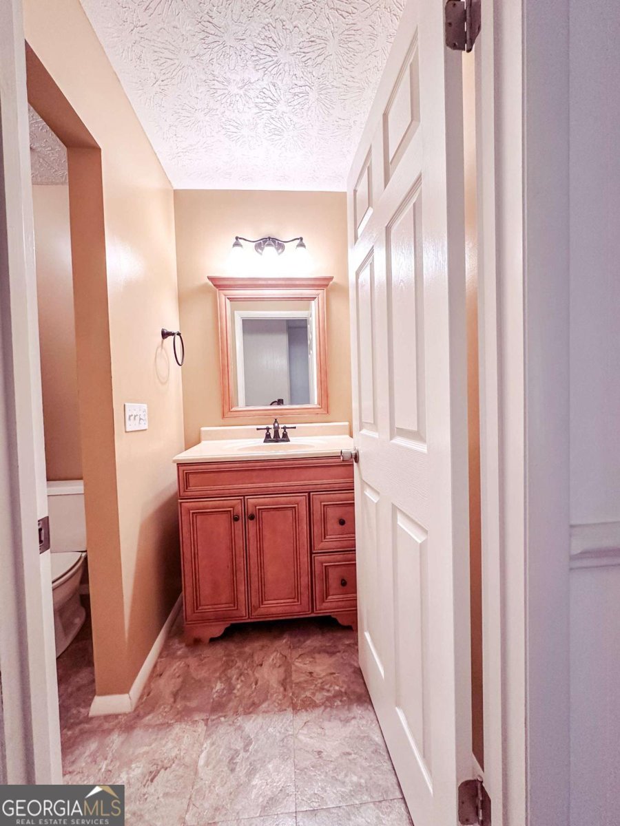 564 Oglethorpe Avenue Lyons - Photo 13