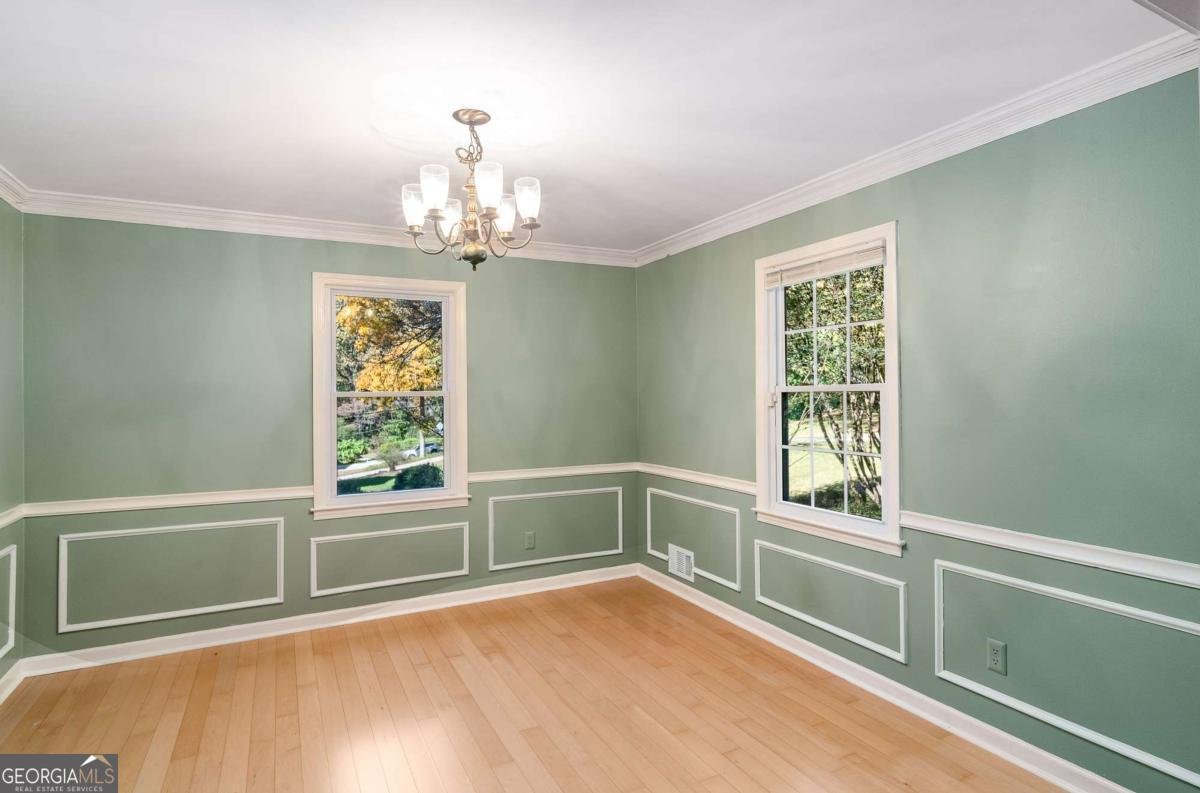 445 Bruce Way Lilburn - Photo 8