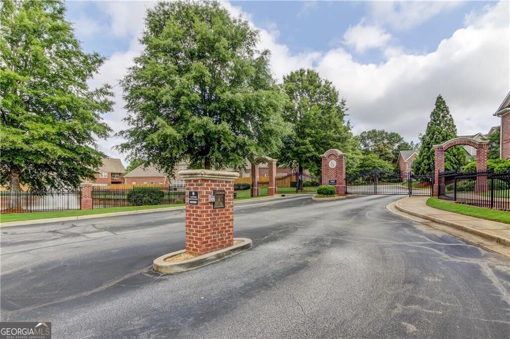 8000 Lexington Drive Roswell - Photo 31