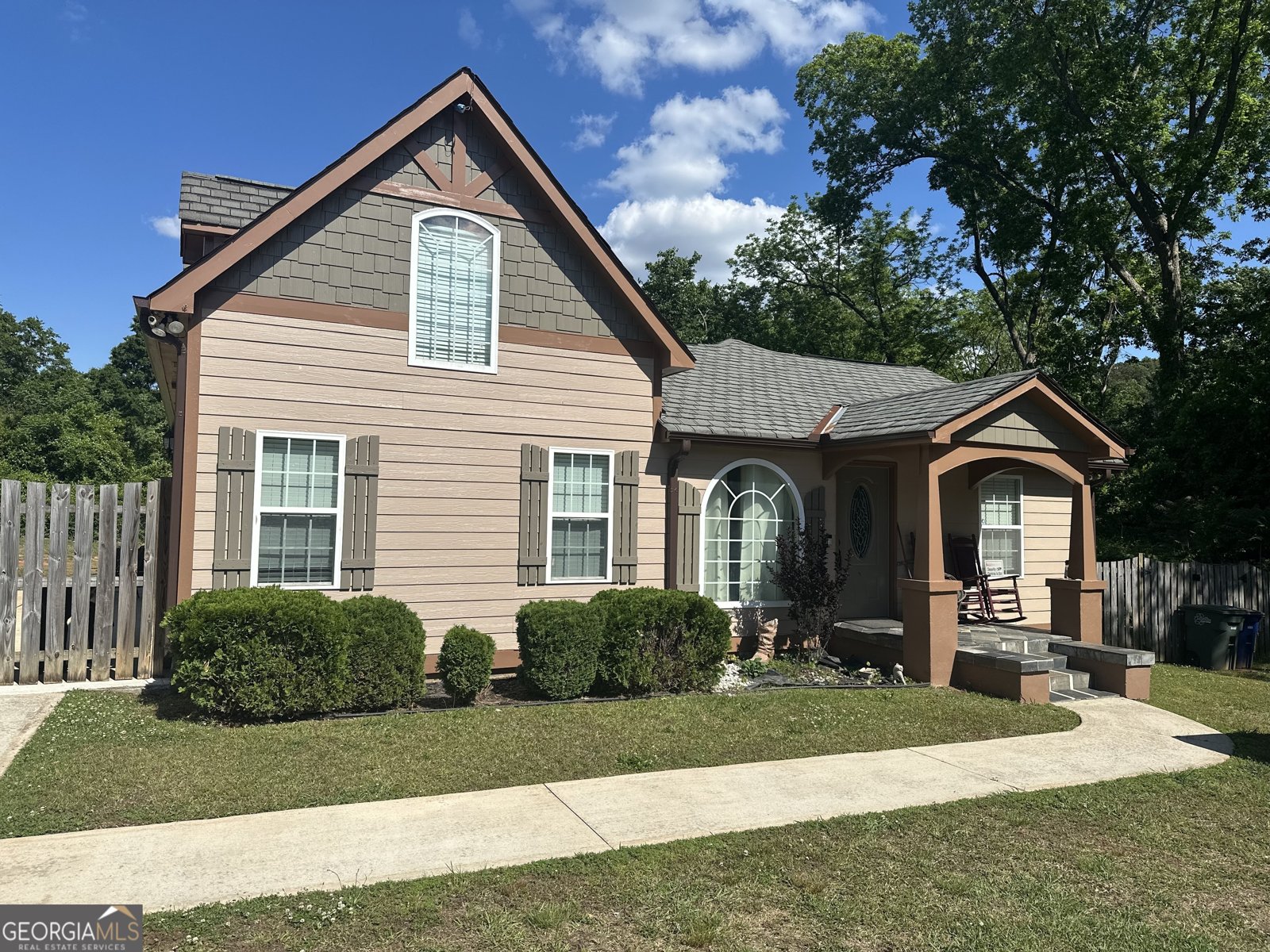 416 18th Street Griffin - Photo 1