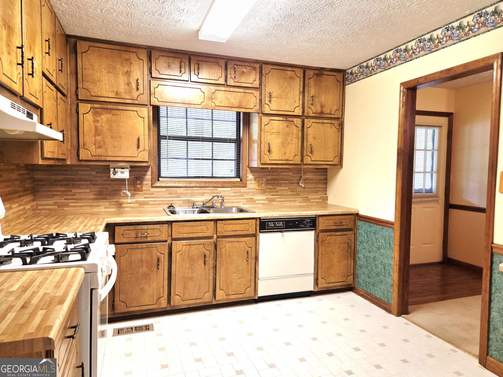 130 Stokes Drive Stockbridge - Photo 14