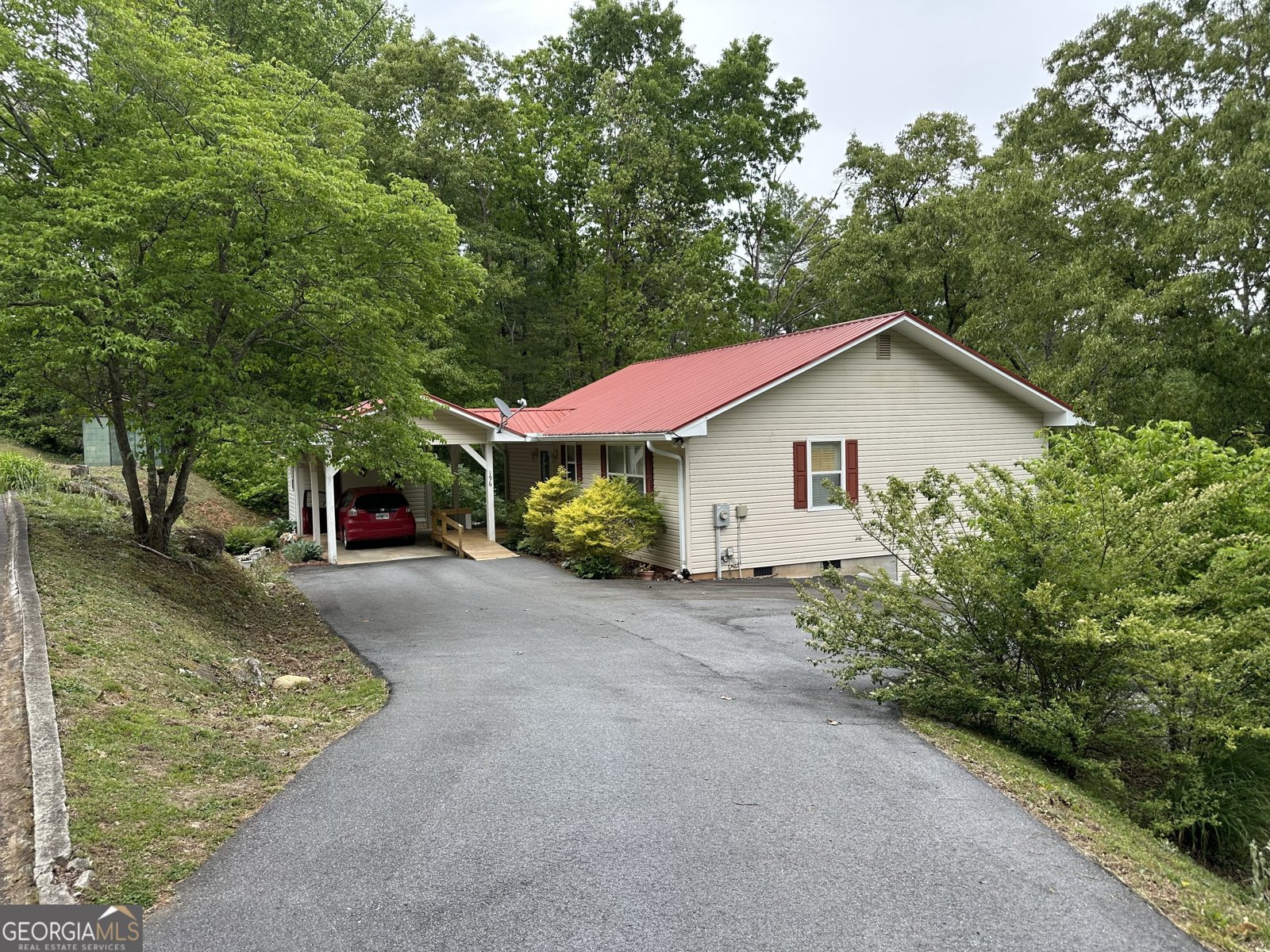 196 White Street Dillard - Photo 1