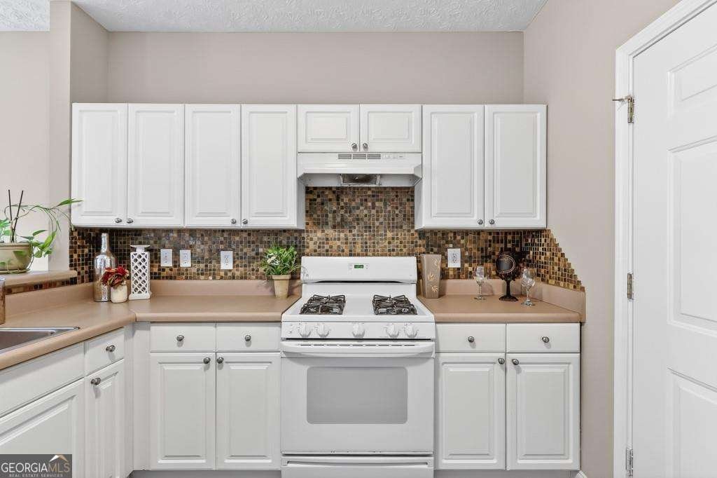 128 Creekwood Drive Woodstock - Photo 13