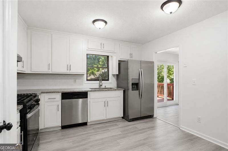 2945 Barrett Court Powder Springs - Photo 11