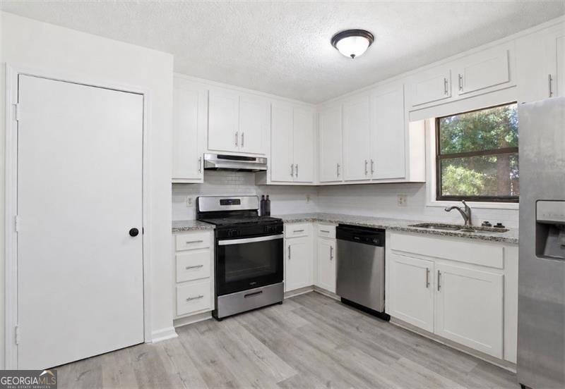 2945 Barrett Court Powder Springs - Photo 8