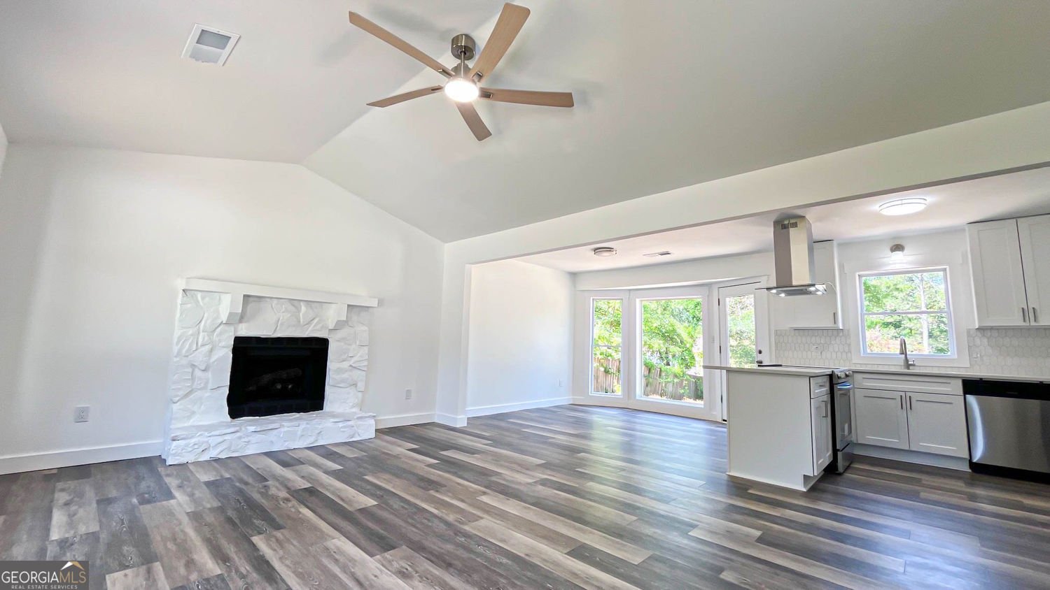 4084 Dollar Circle Suwanee - Photo 10