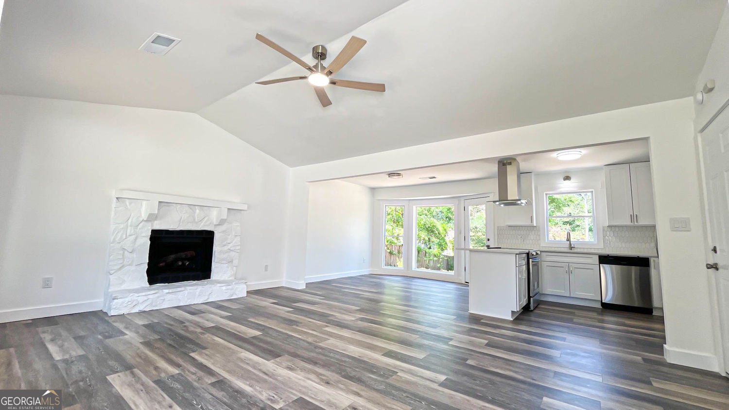 4084 Dollar Circle Suwanee - Photo 11