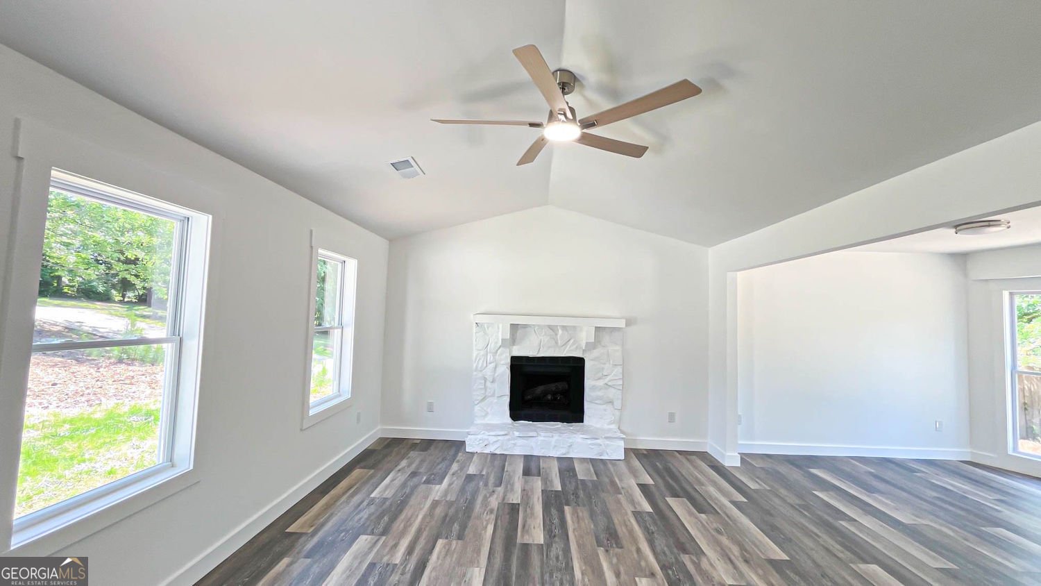 4084 Dollar Circle Suwanee - Photo 9