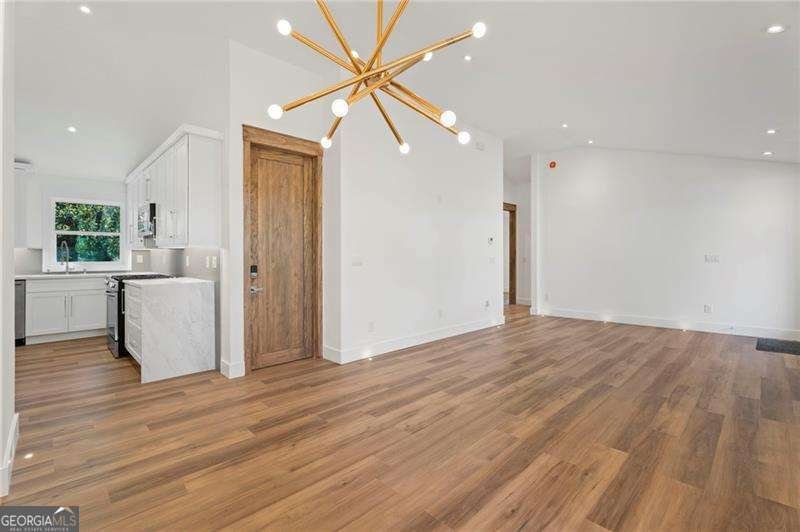 2746 Dale Creek Drive Atlanta - Photo 7