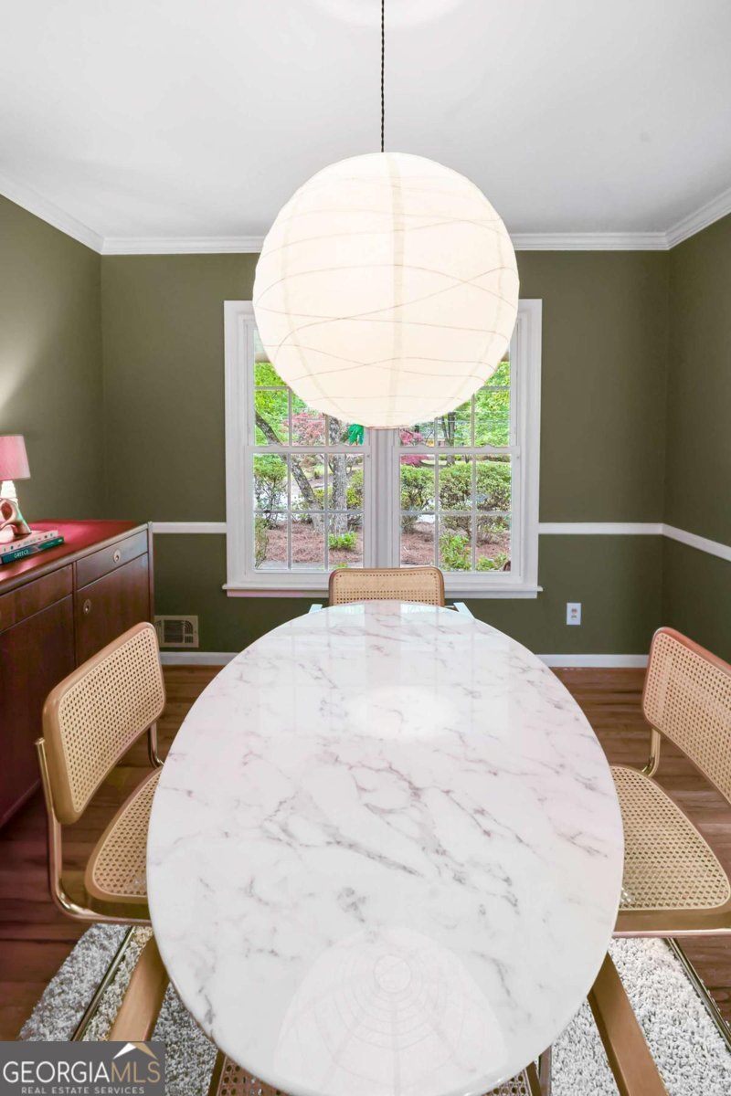 2480 Flair Knoll Drive Atlanta - Photo 13