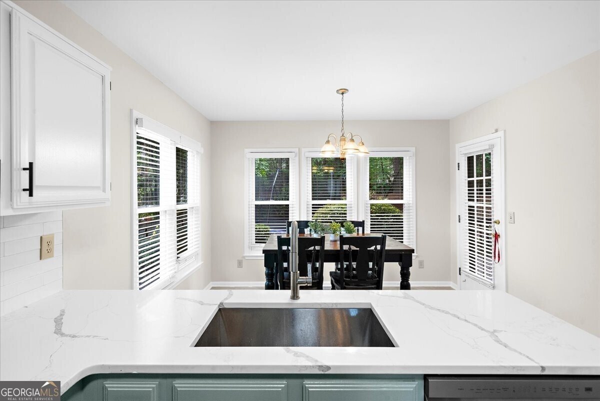 350 Oak Terrace Alpharetta - Photo 16