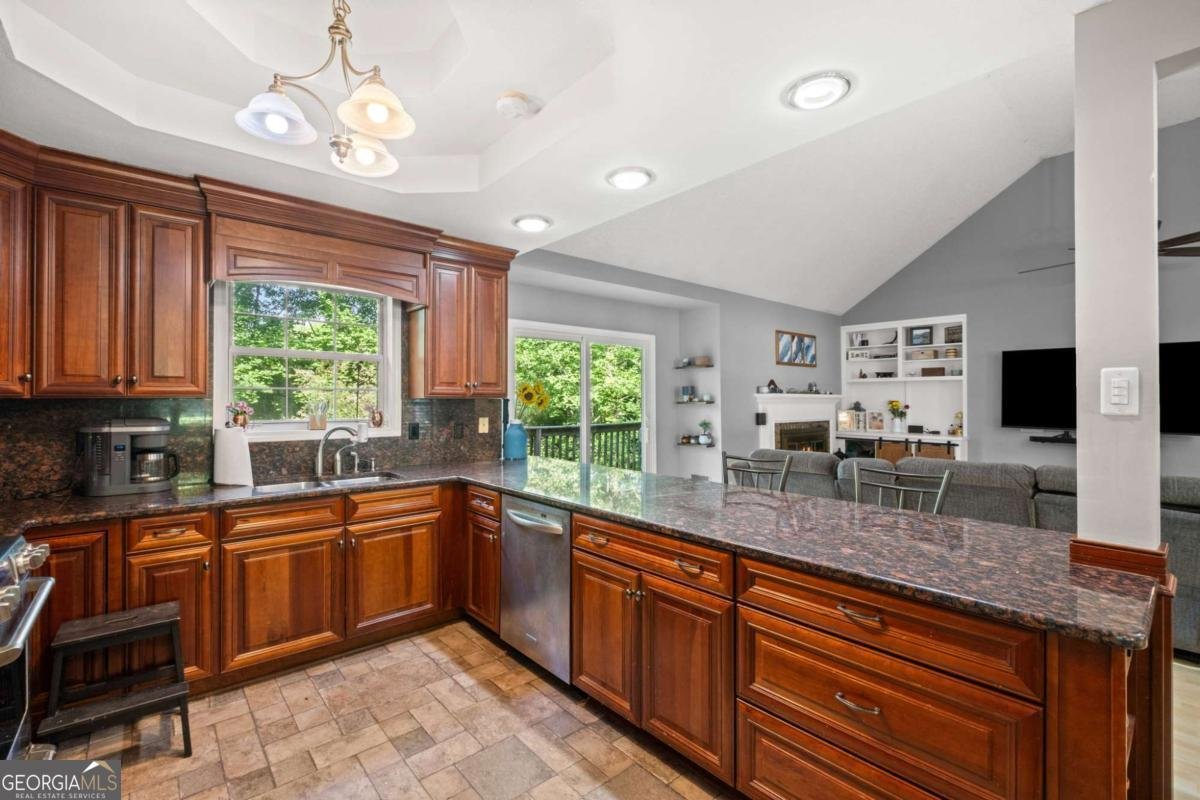 7855 Silversmith Court Cumming - Photo 12