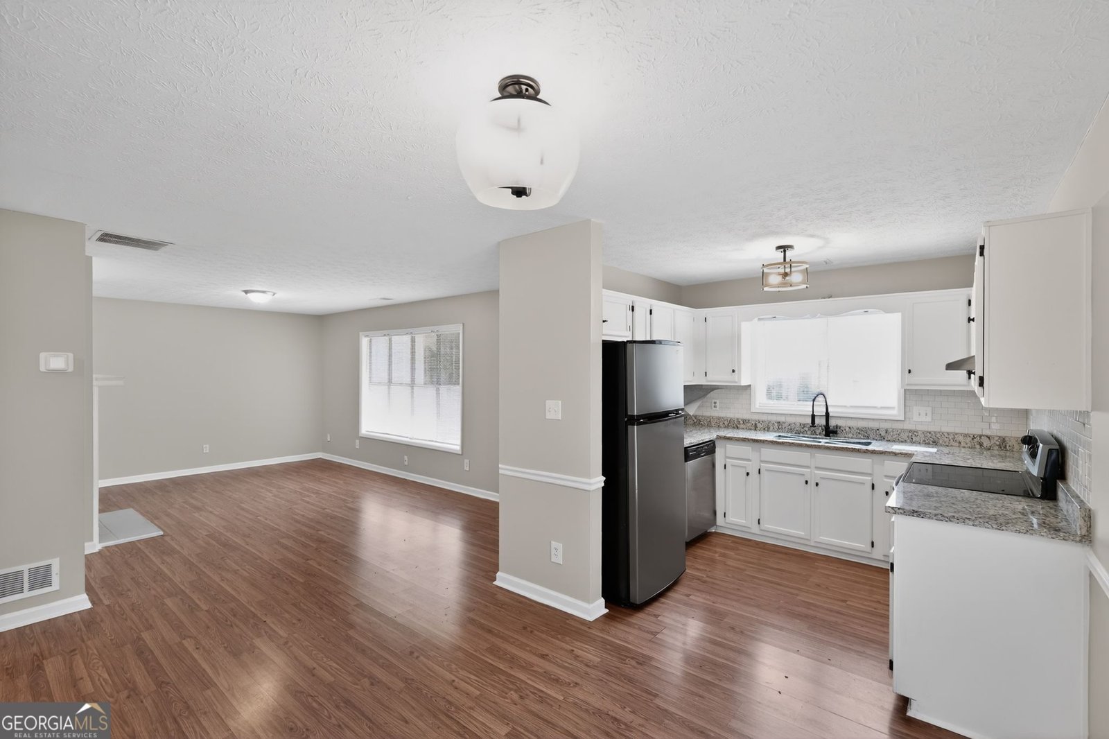 4947 Farmstead Court Woodstock - Photo 13