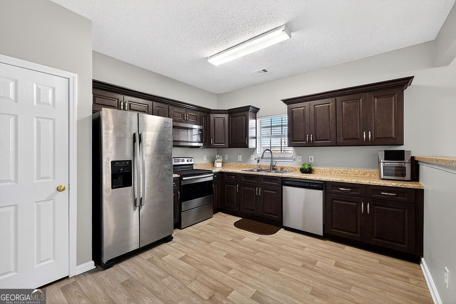 100 Hawkeye Lane Conyers - Photo 10