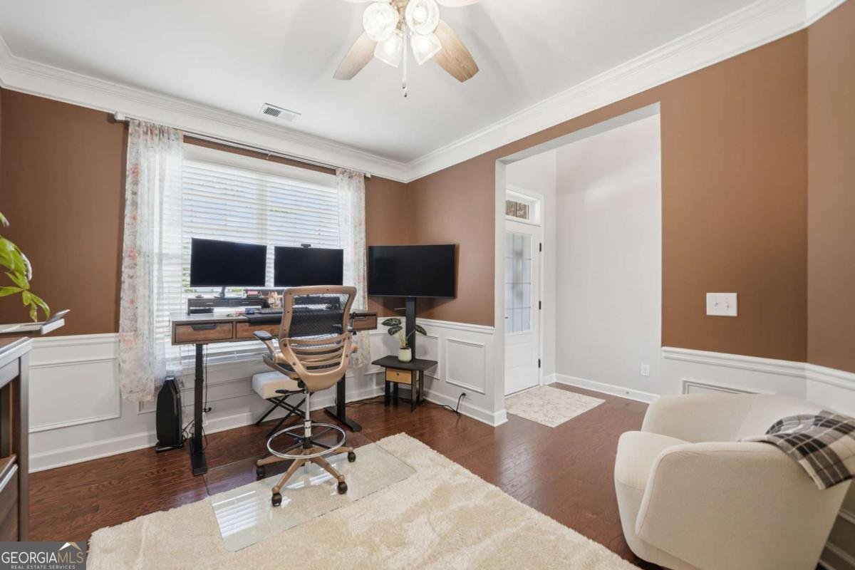 705 Abbotsford Way Woodstock - Photo 10