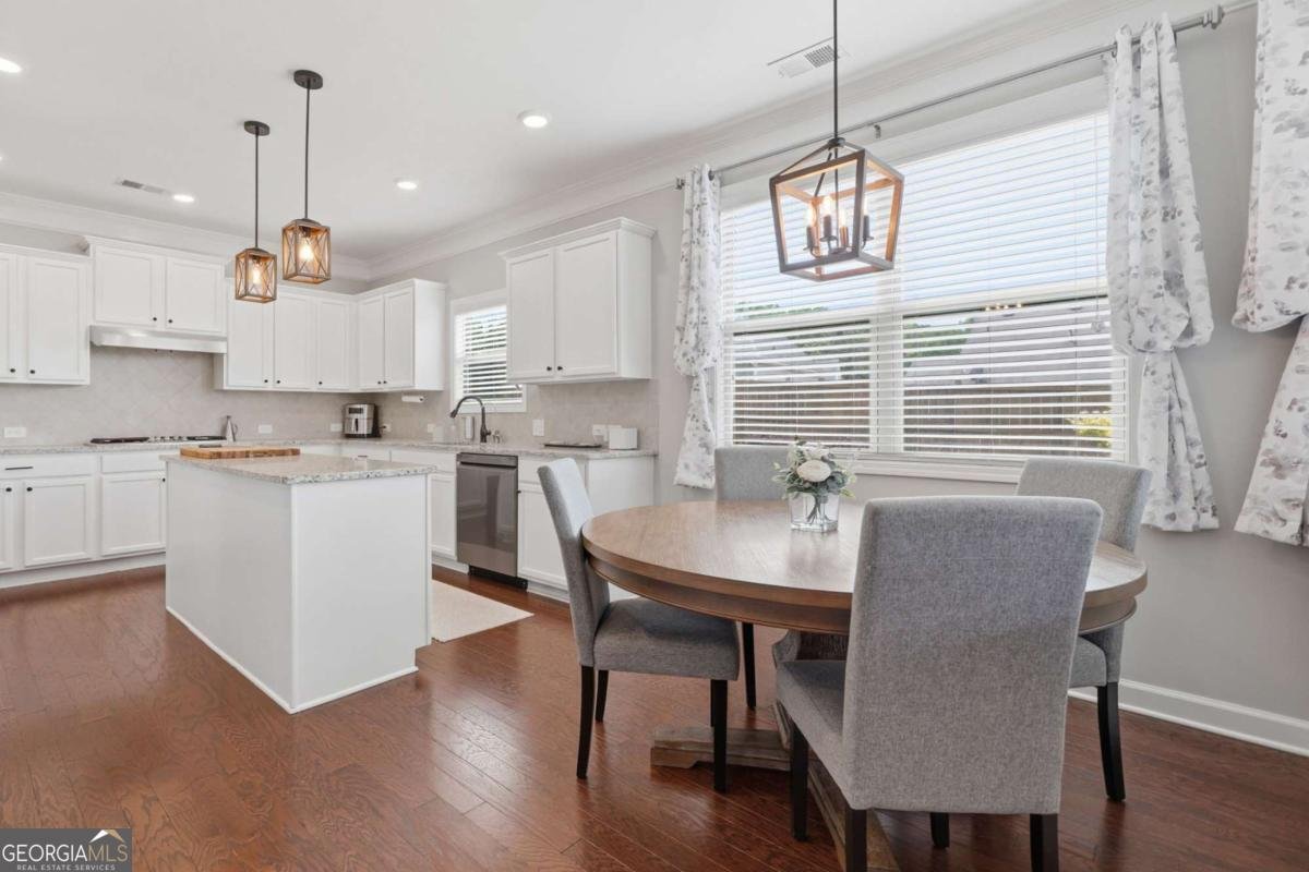 705 Abbotsford Way Woodstock - Photo 24